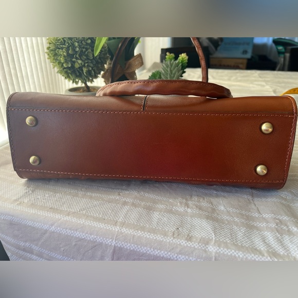 Patricia Nash Rosina Leather Cutout Tooled Shoulder Bag - Picture 9 of 16